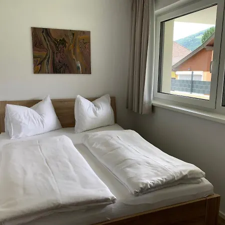 Ferienwohnung Siri Zentrum Mit Garten Sankt Michael im Lungau Exterior photo